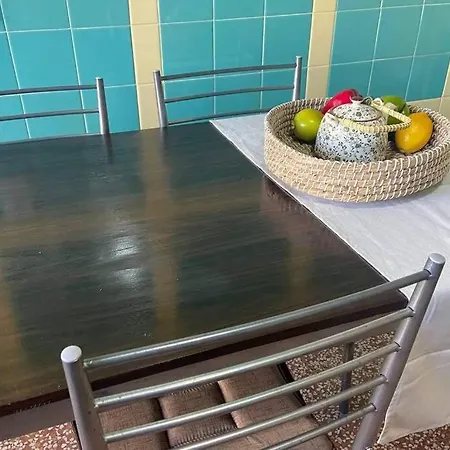 公寓 Πανέμορφο Διαμέρισμα Στο Μόντε Σμιθ!